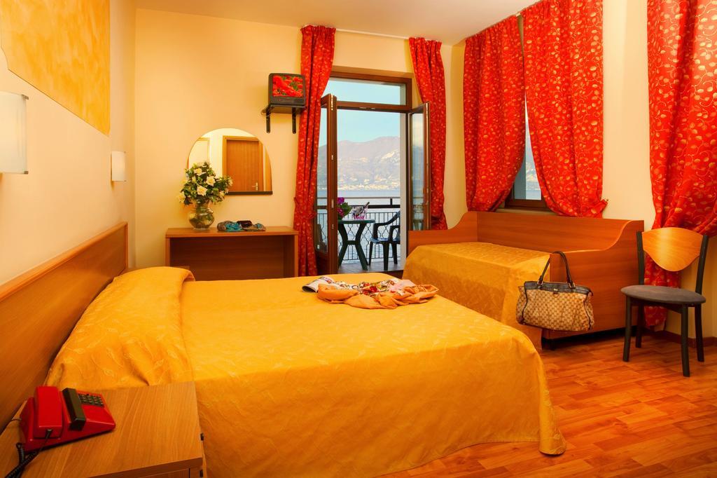 Hotel Merano Brenzone sul Garda Habitación foto