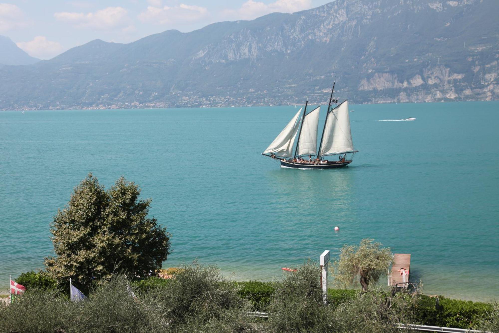 Hotel Merano Brenzone sul Garda Exterior foto